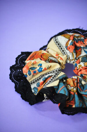 Maxi chouchou - orange et broderie anglaise