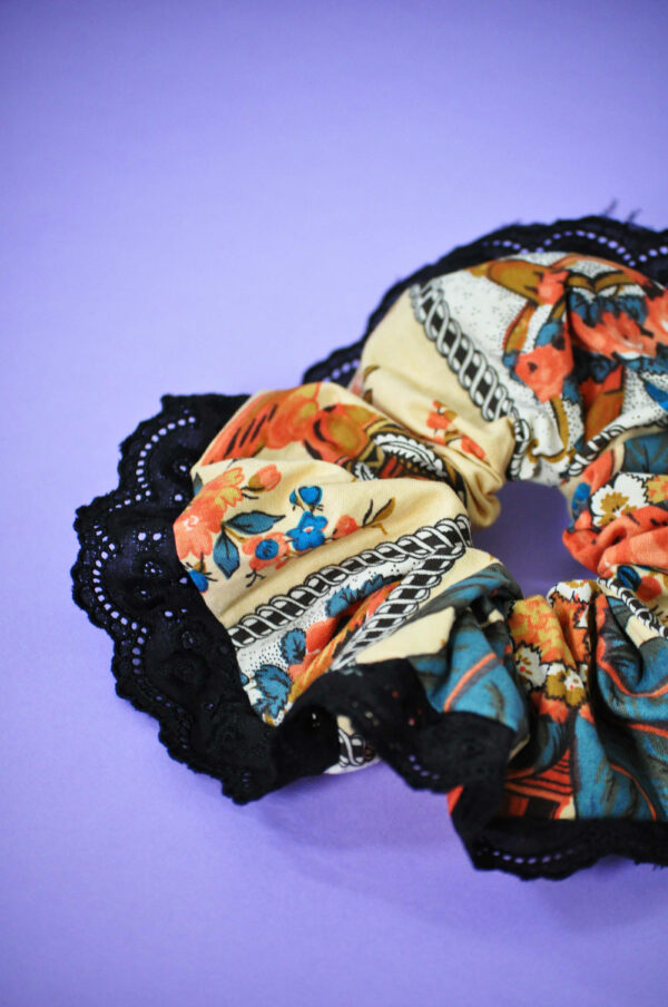 Maxi chouchou - orange et broderie anglaise